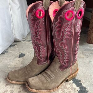 Ariat Women's Heeled Boots - Brown and Pink